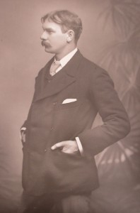 Y3011JJJ_102 Jerome K Jerome, writer